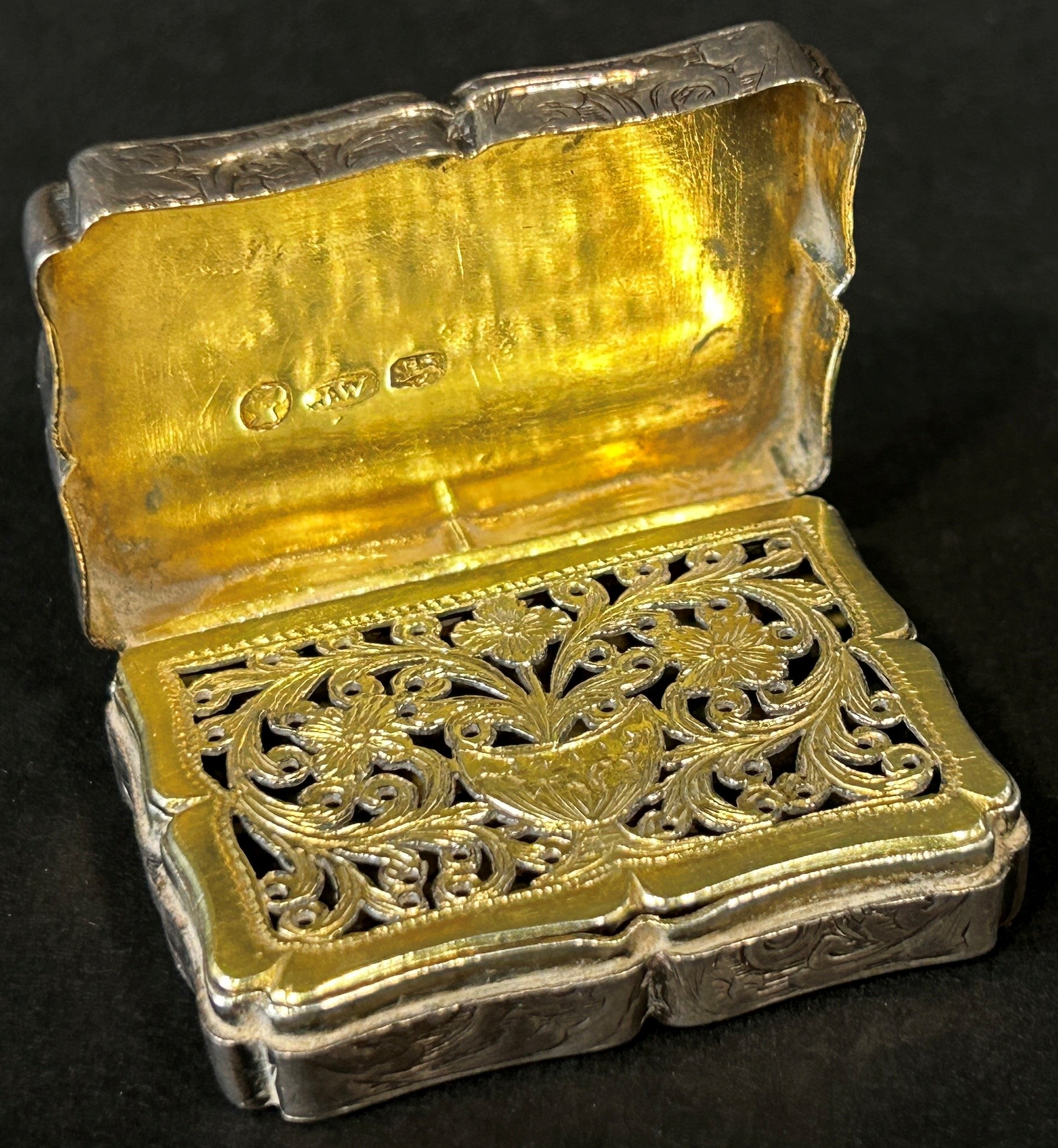A Victorian silver vinaigrette with gilded floral grill, Birmingham date mark rubbed, maker Joseph - Image 2 of 4