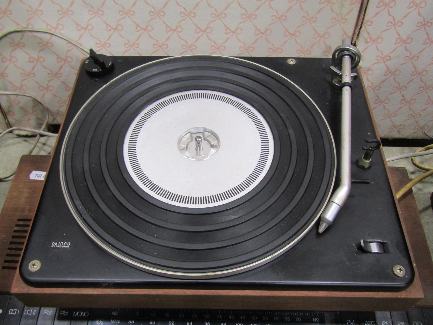A vintage Bang & Olufsen audio set comprising Beomaster 1000, a 1000 Beogram record deck, and a pair - Image 4 of 12