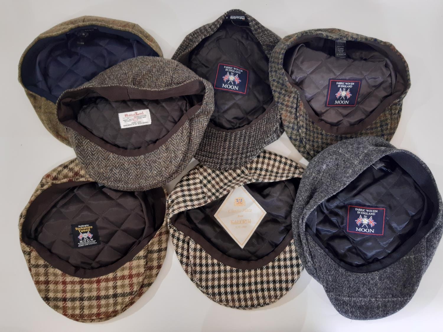 Men's hats, gloves and shoes comprising an Orvis felt trilby hat XL (as new with tags), 6 tweed flat - Image 5 of 7