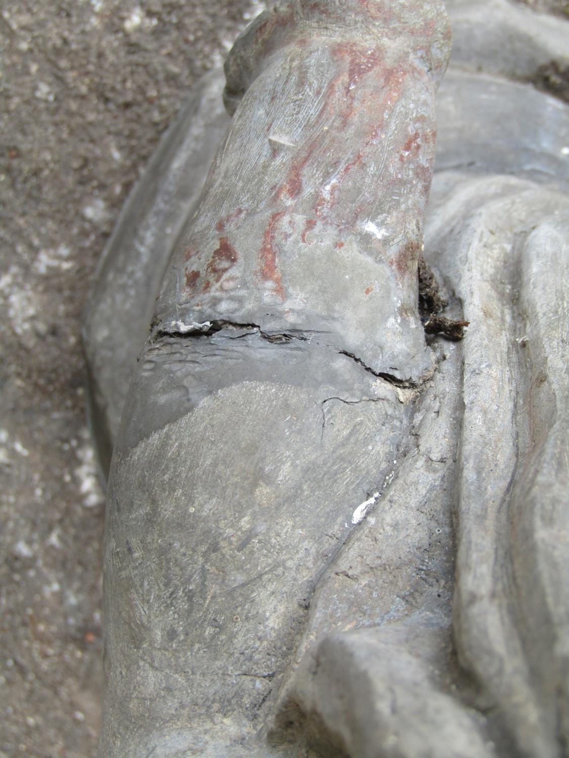 A 19th century lead water fountain in the form of a winged cherub clasping a fish, 80cm high - Image 5 of 5