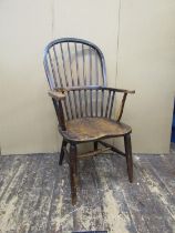Two 19th century Windsor comb-back elbow chairs, in elm and beech (2)