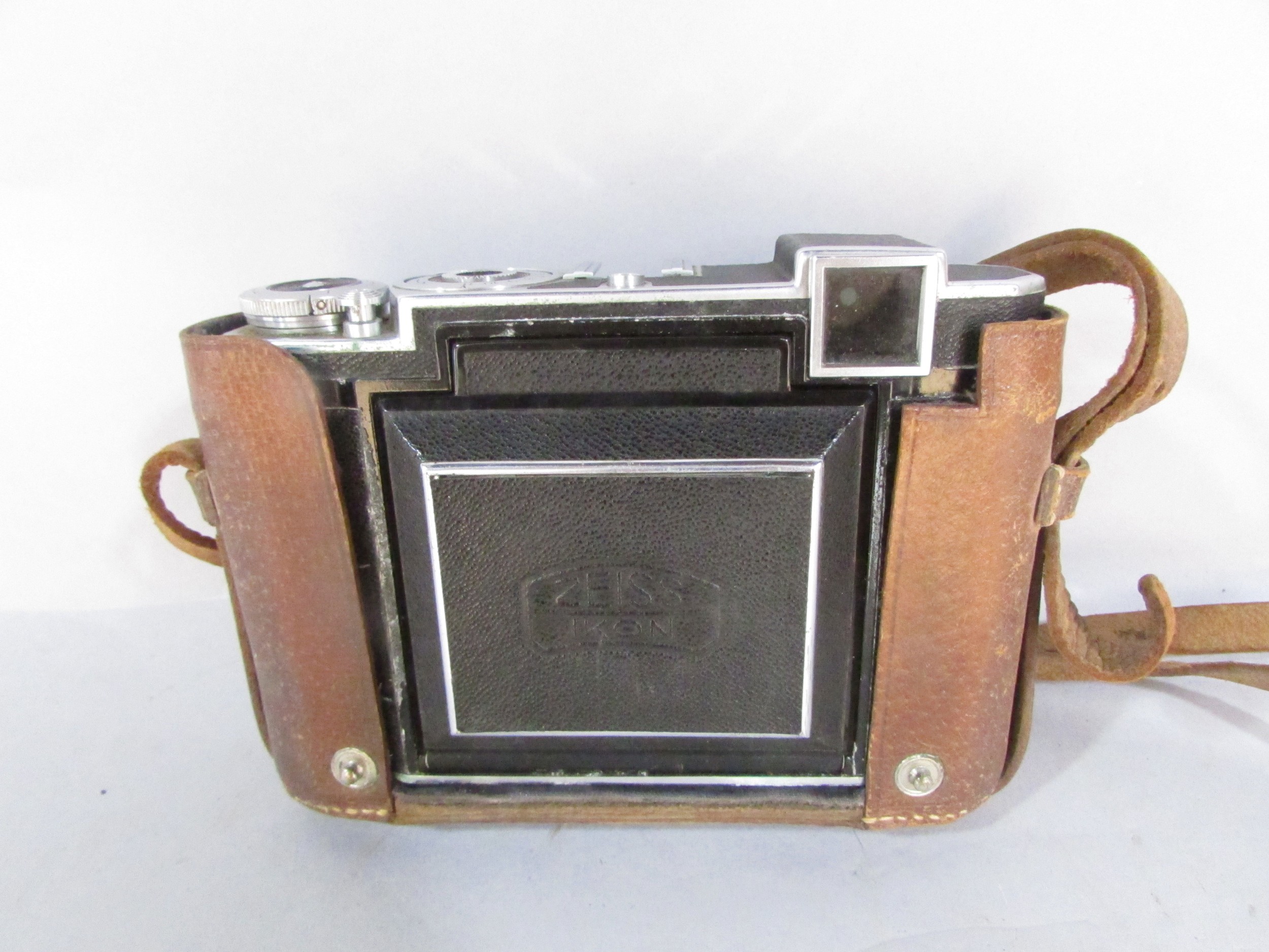 A Leica V Lux 1 camera - Image 8 of 9
