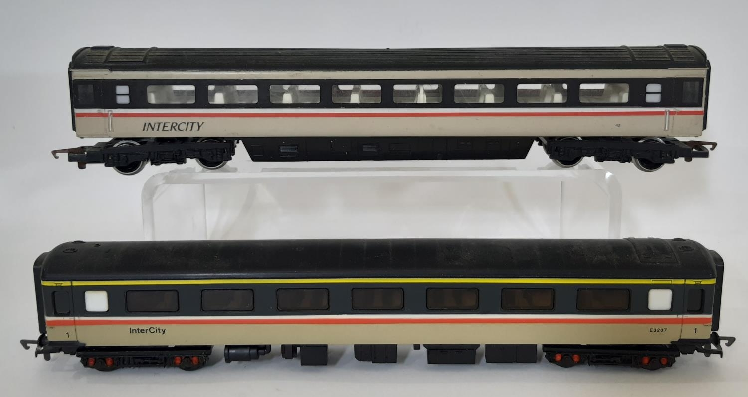 3 pairs of Hornby Power Cars in Intercity Swallow livery, nos 43046, 43198, 43080, 43102, 43119 - Image 3 of 3
