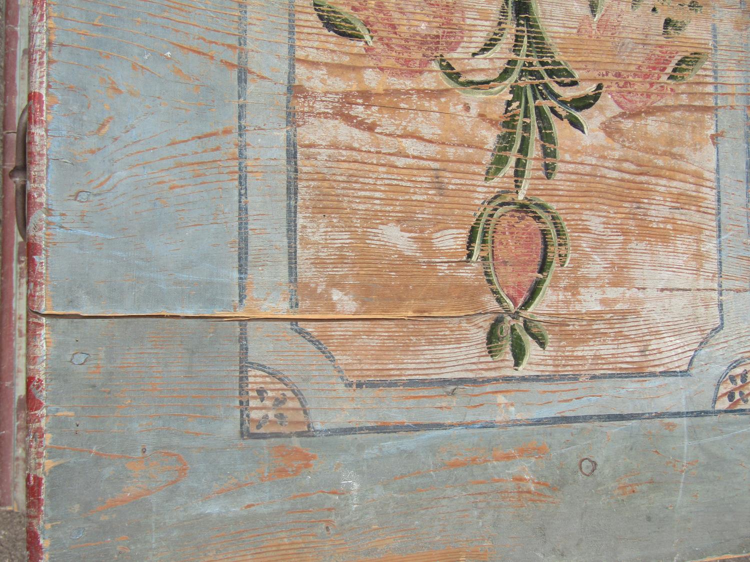 A continental painted pine marriage chest with original detail, 135cm wide - Image 14 of 15