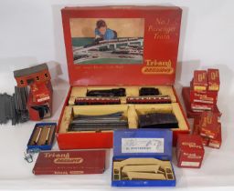 1950's 00 gauge No 1 Passenger Train set by Triang including black 4-6-2 Princess Elizabeth