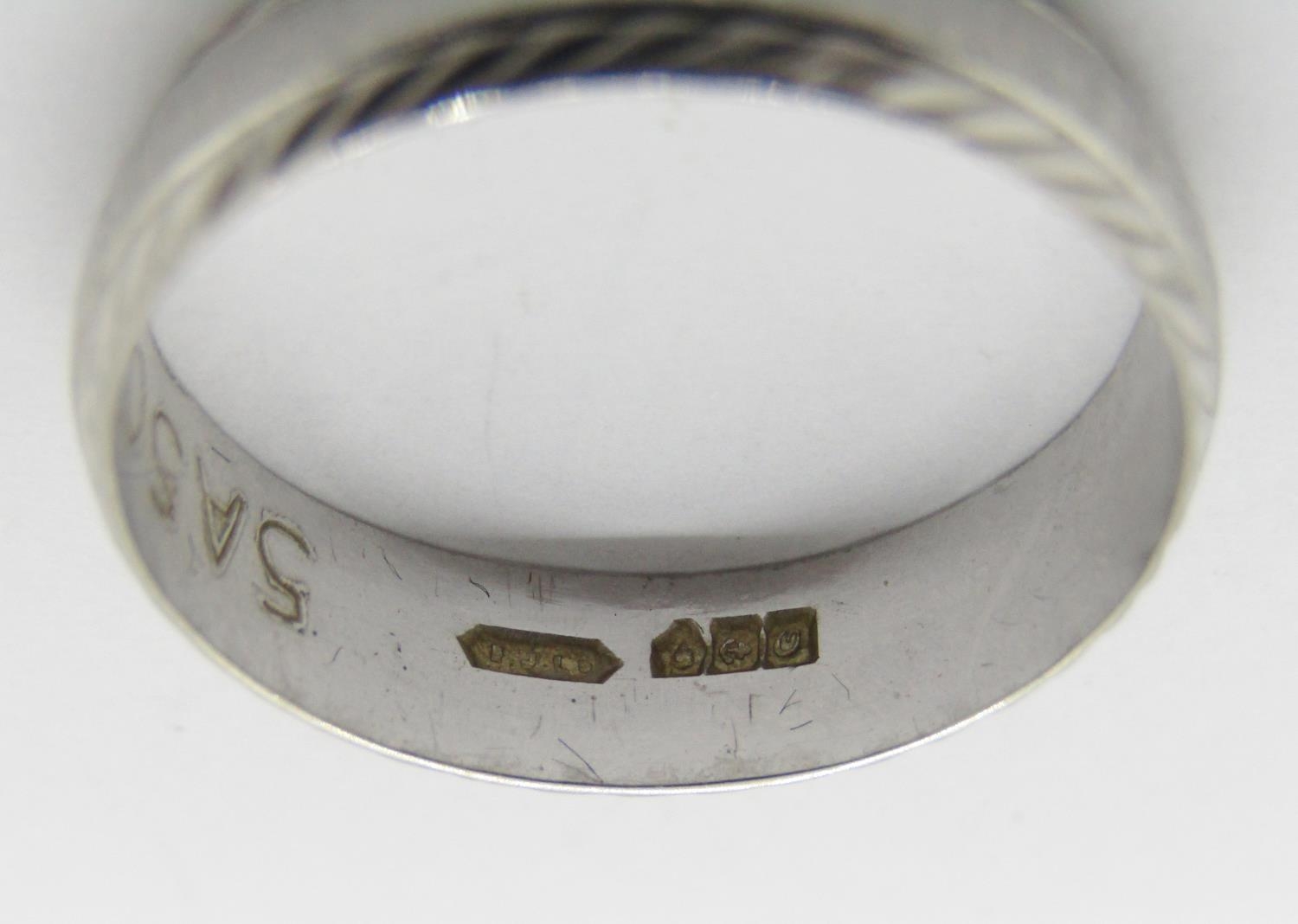 22ct gold wedding ring, size L/M, 5.8g and a further 950 platinum example, size M, 3.4g (2) - Image 3 of 4