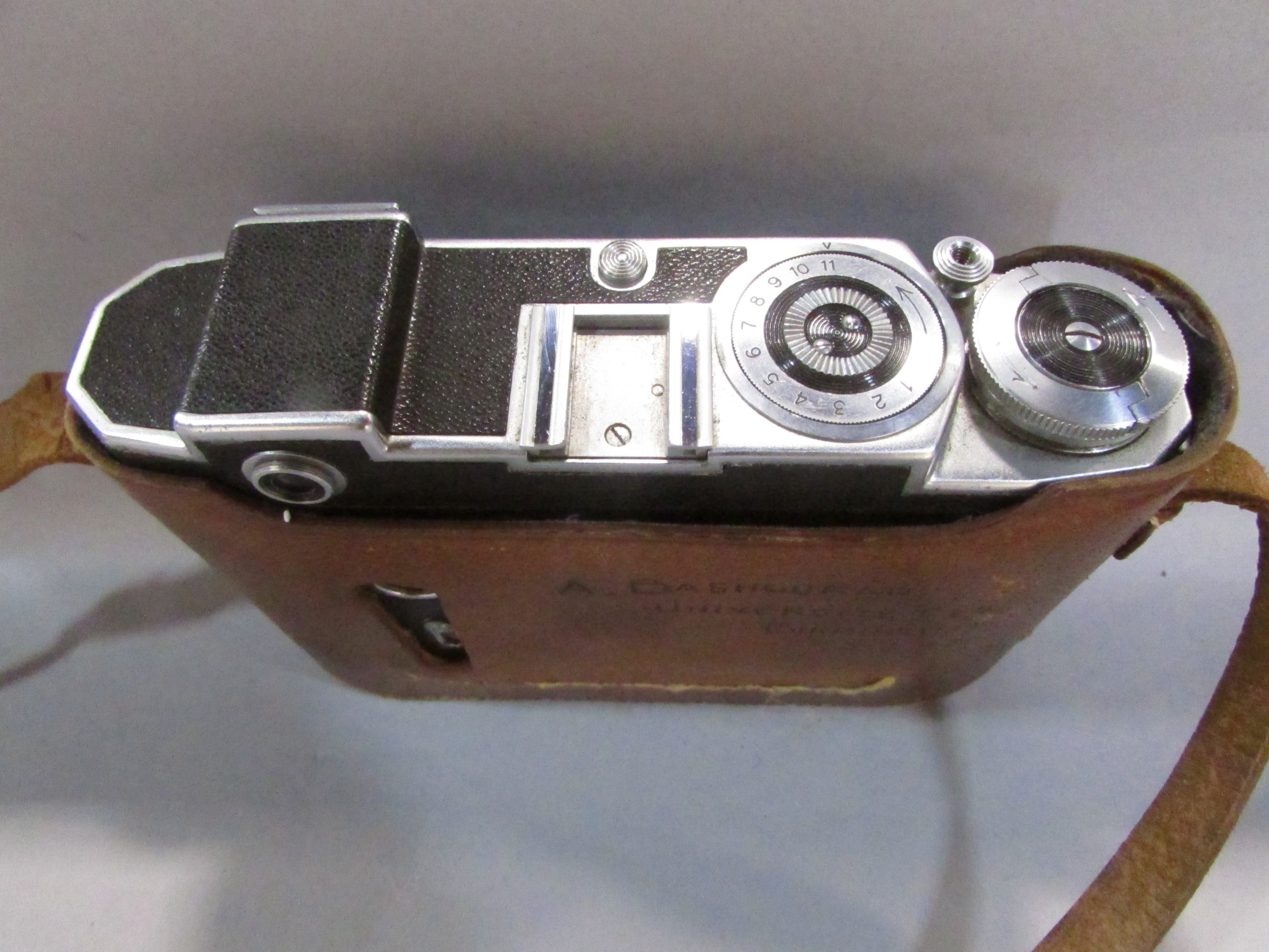 A Leica V Lux 1 camera - Image 9 of 9