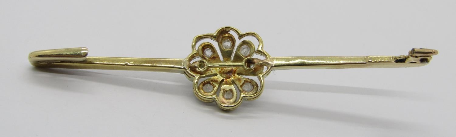 Early 20th century 15ct bi-colour bar brooch set with a pearl and rose-cut diamond cluster, 6.4cm - Image 4 of 4