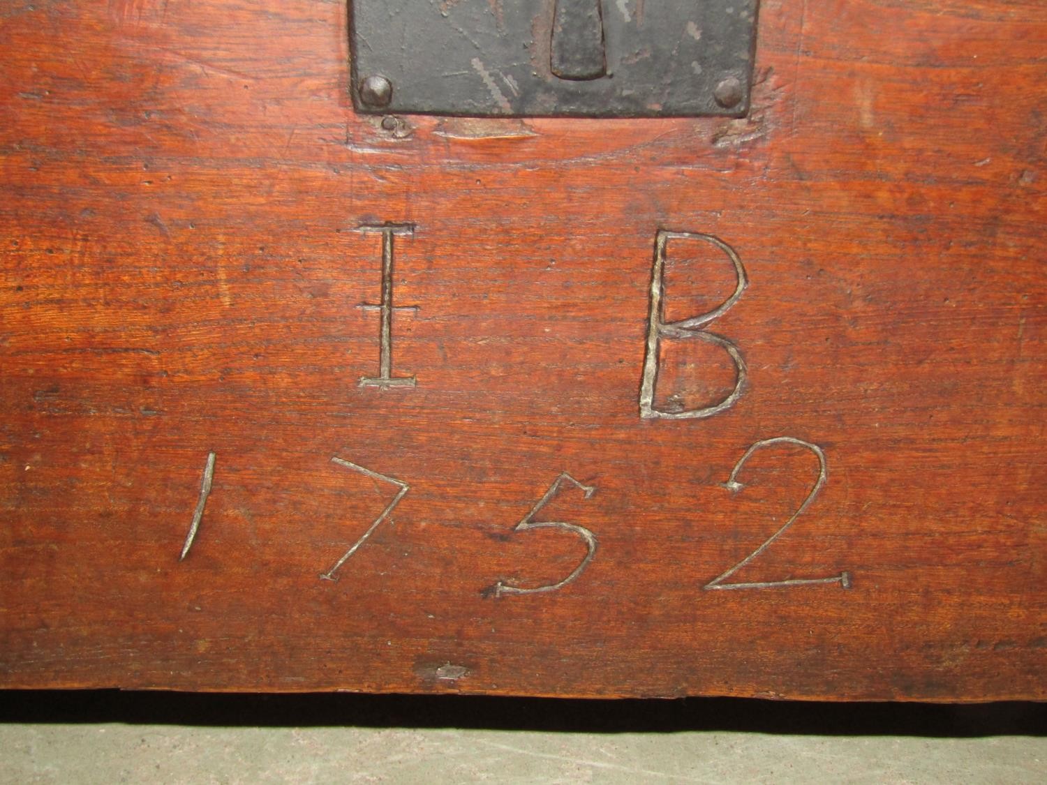 An 18th century elm six plank coffer, monogrammed I B and dated 1752, 113cm long - Image 3 of 5