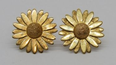 Pair of Clogau 9ct daisy stud earrings, 2cm diameter approx (no butterflies), 6g