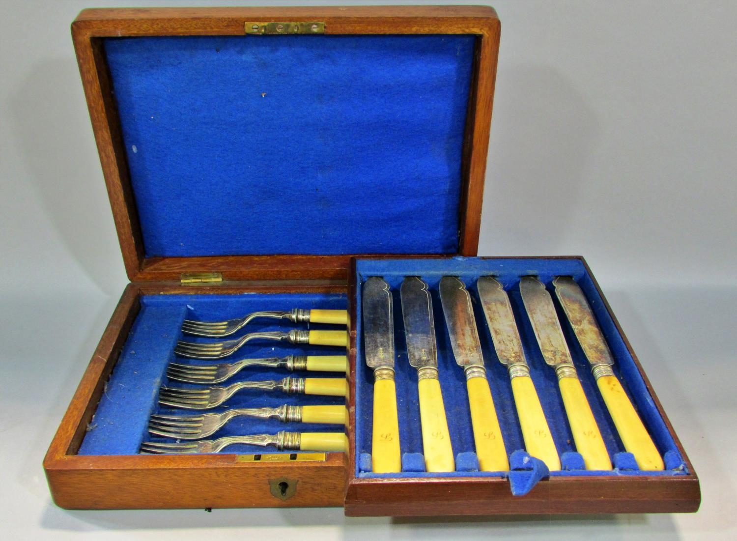 A cased set of fish cutlery, a cased set of butter knives, a further fish set of cutlery, together - Image 2 of 5