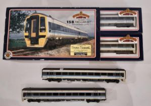 Bachmann 00 gauge boxed 158 Two Car Set for Regional Railways together with 2 associated unboxed