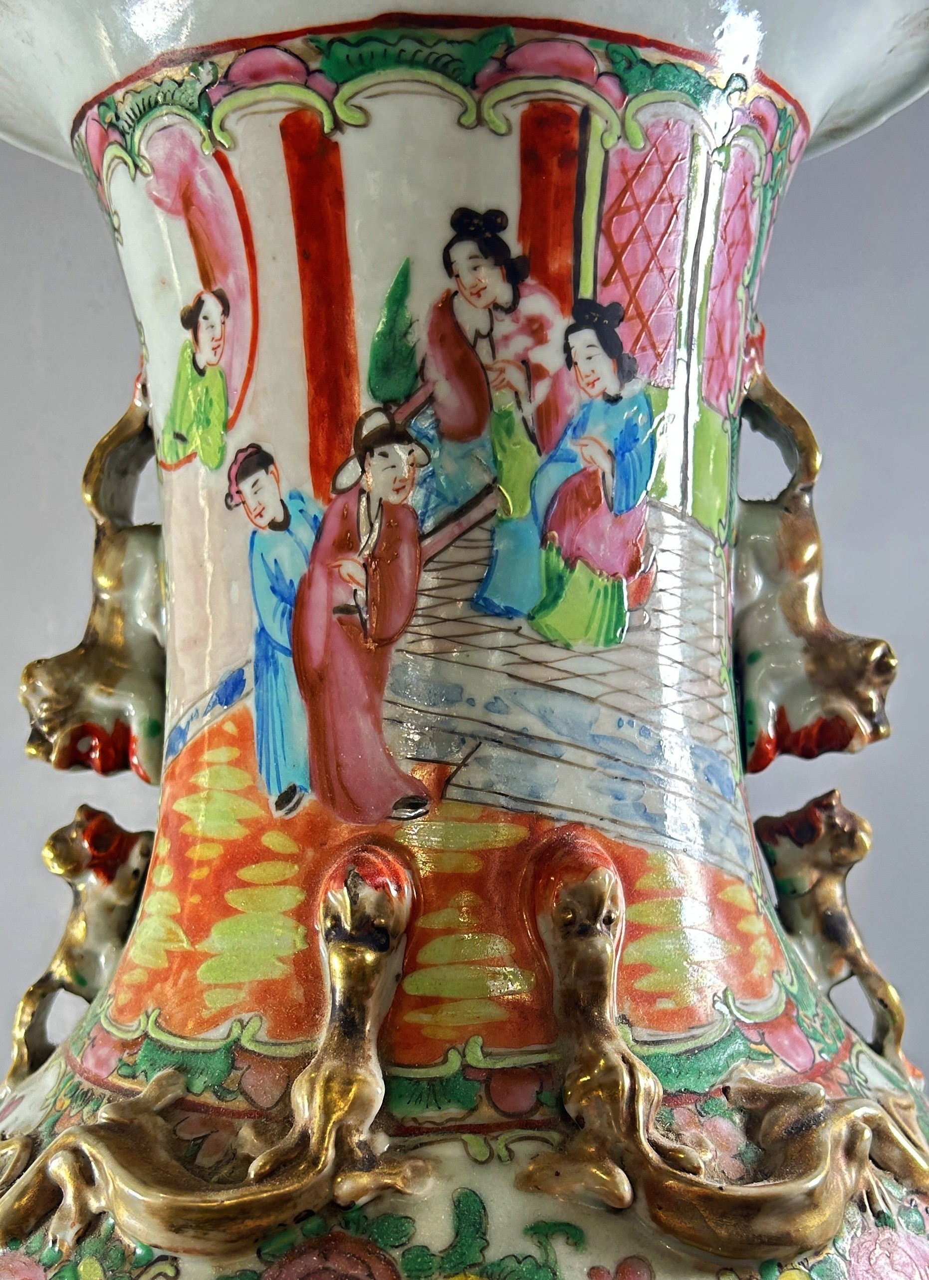 A 19th century Cantonese floor standing vase with typical detail 62cm high (af) - Image 2 of 3