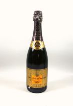 Bottle of 1990 Veuve Clicquot Vintage Reserve Champagne, 12%, 750ml