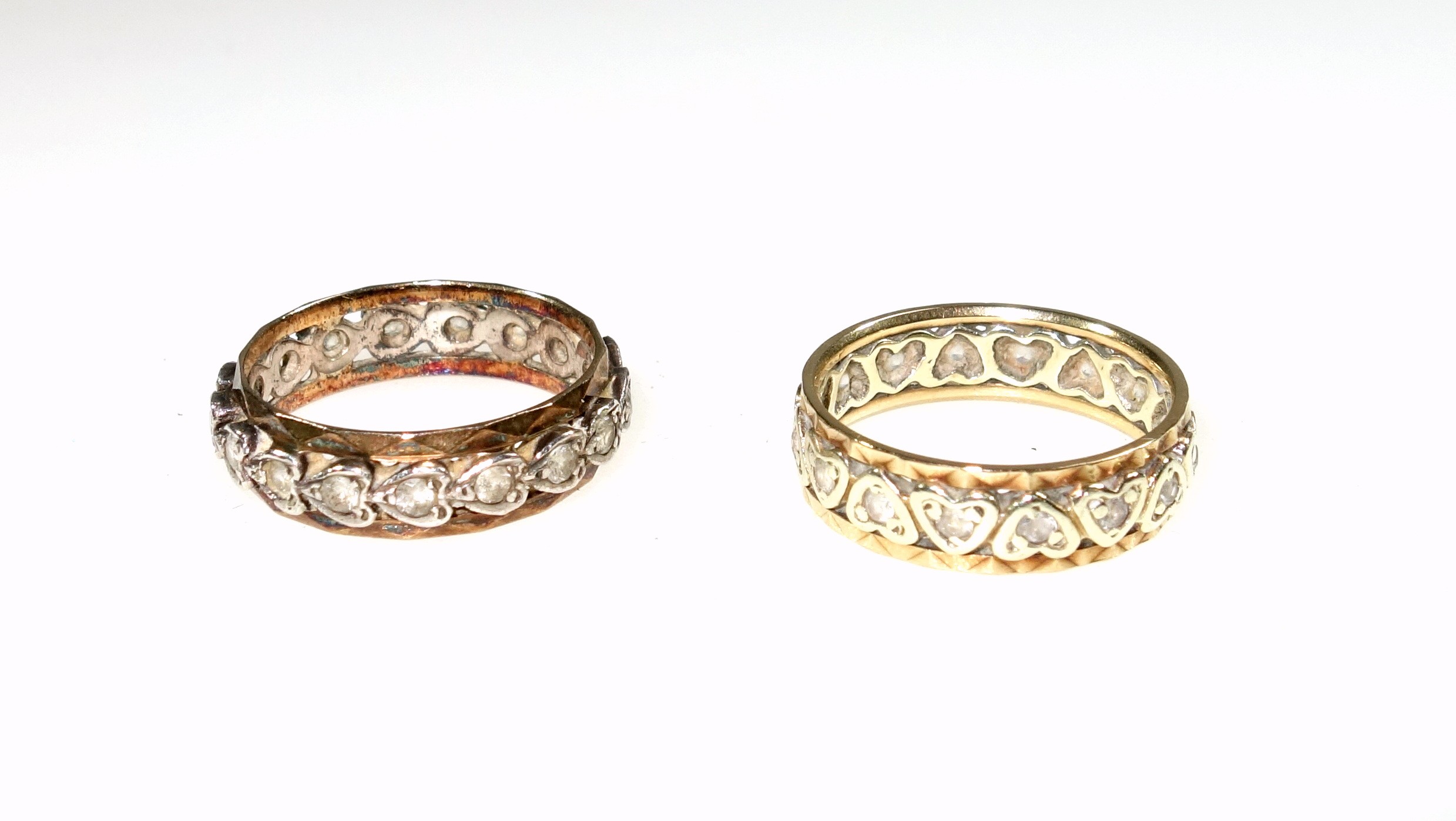 9ct gold faceted eternity ring set CZs in heart shaped settings, 3 grams and a similar ring - Image 2 of 6