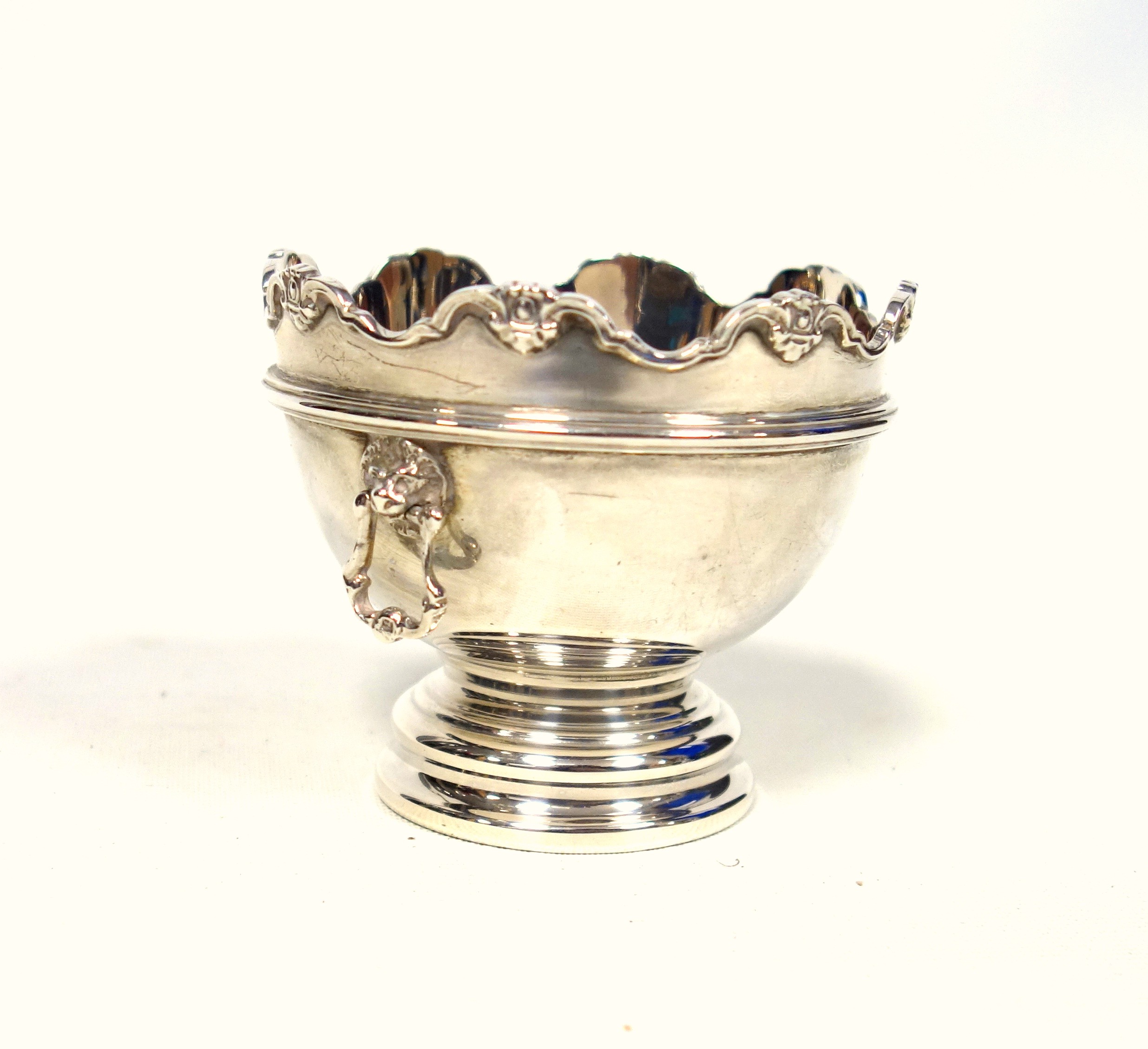 George VI heavy gauge silver pedestal bowl in the form of a Monteith, with 2 drop handles, on a - Image 2 of 6