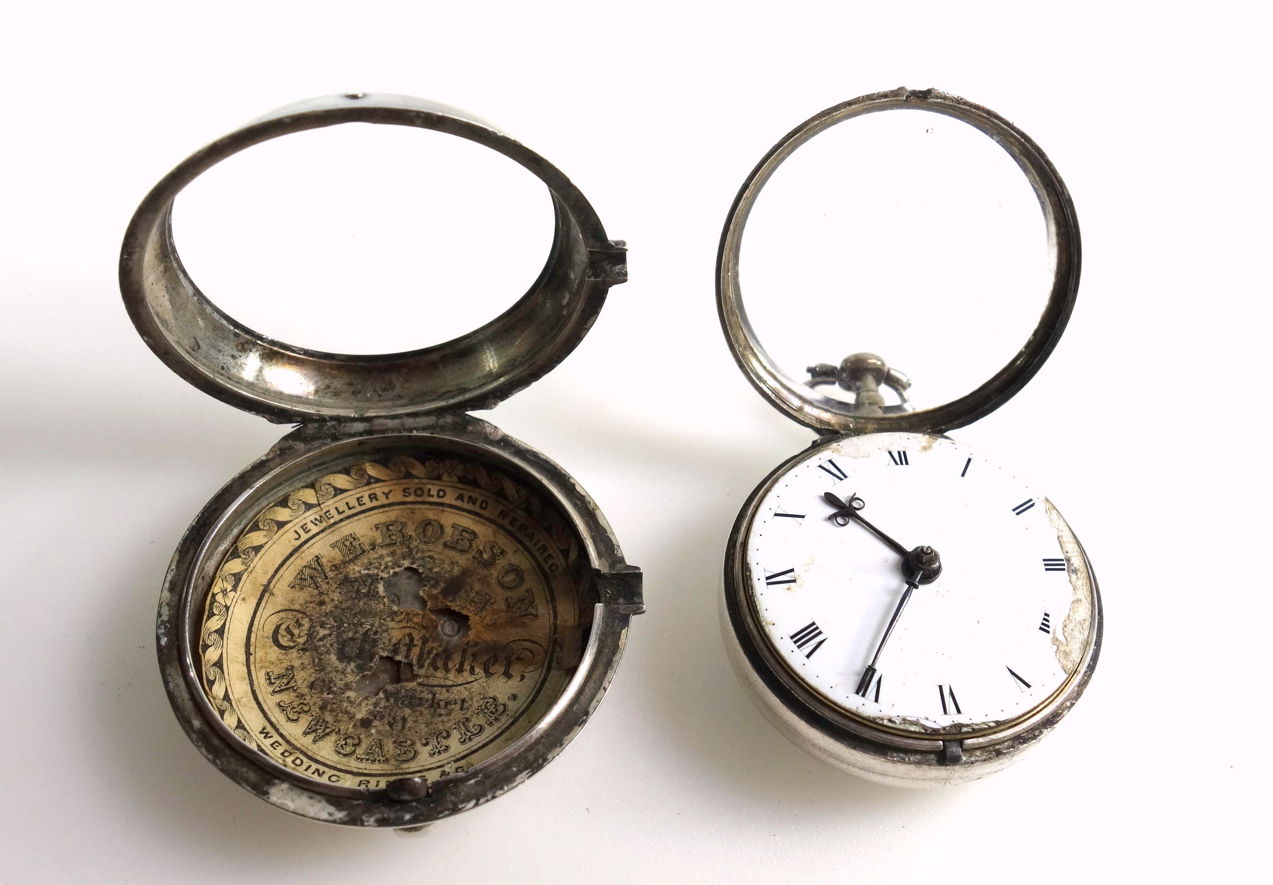 George III pocket watch with a white enamelled circular dial and black Roman numerals enclosing a - Image 4 of 9