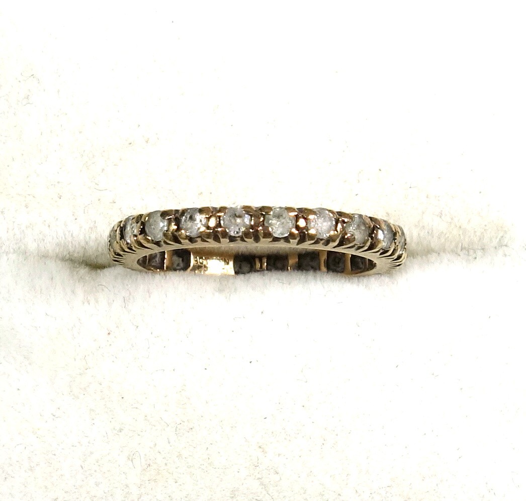 9ct gold diamond cluster ring set seven diamonds, 0.25 carat approx., ring size O 1/2, 2.1 grams, - Image 3 of 5