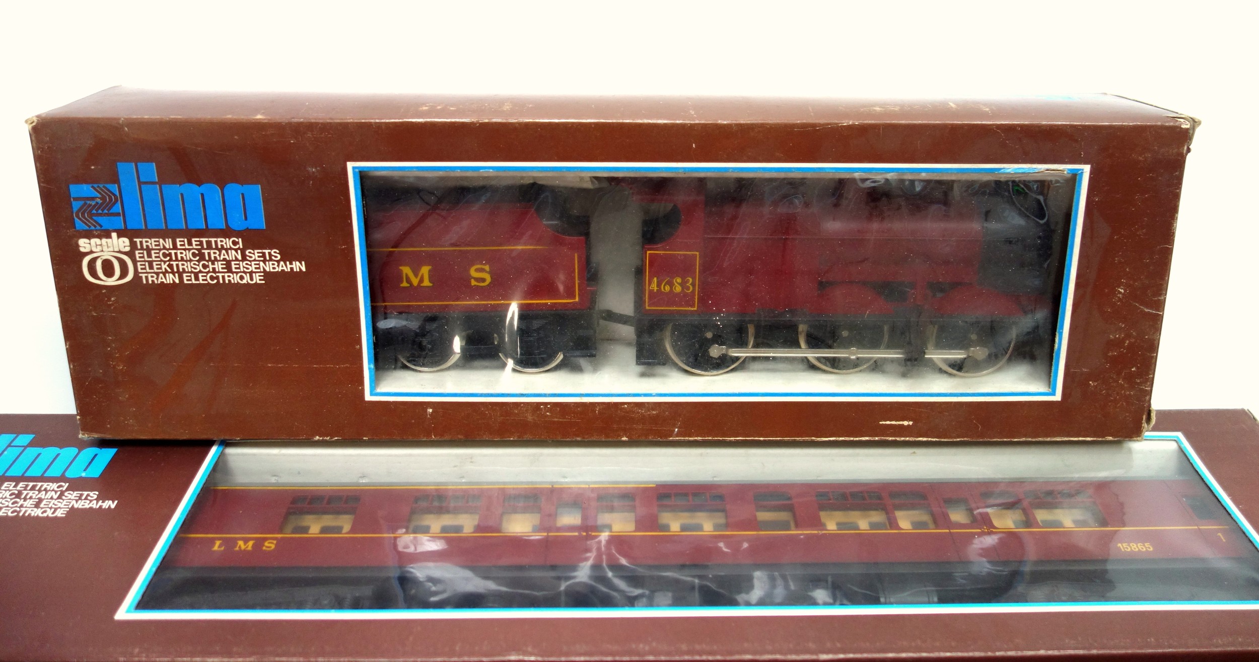 Lima O Gauge L.M.S. steam locomotive, 4683, in burgundy and yellow livery, and 6 L.M.S coaches, - Image 2 of 3