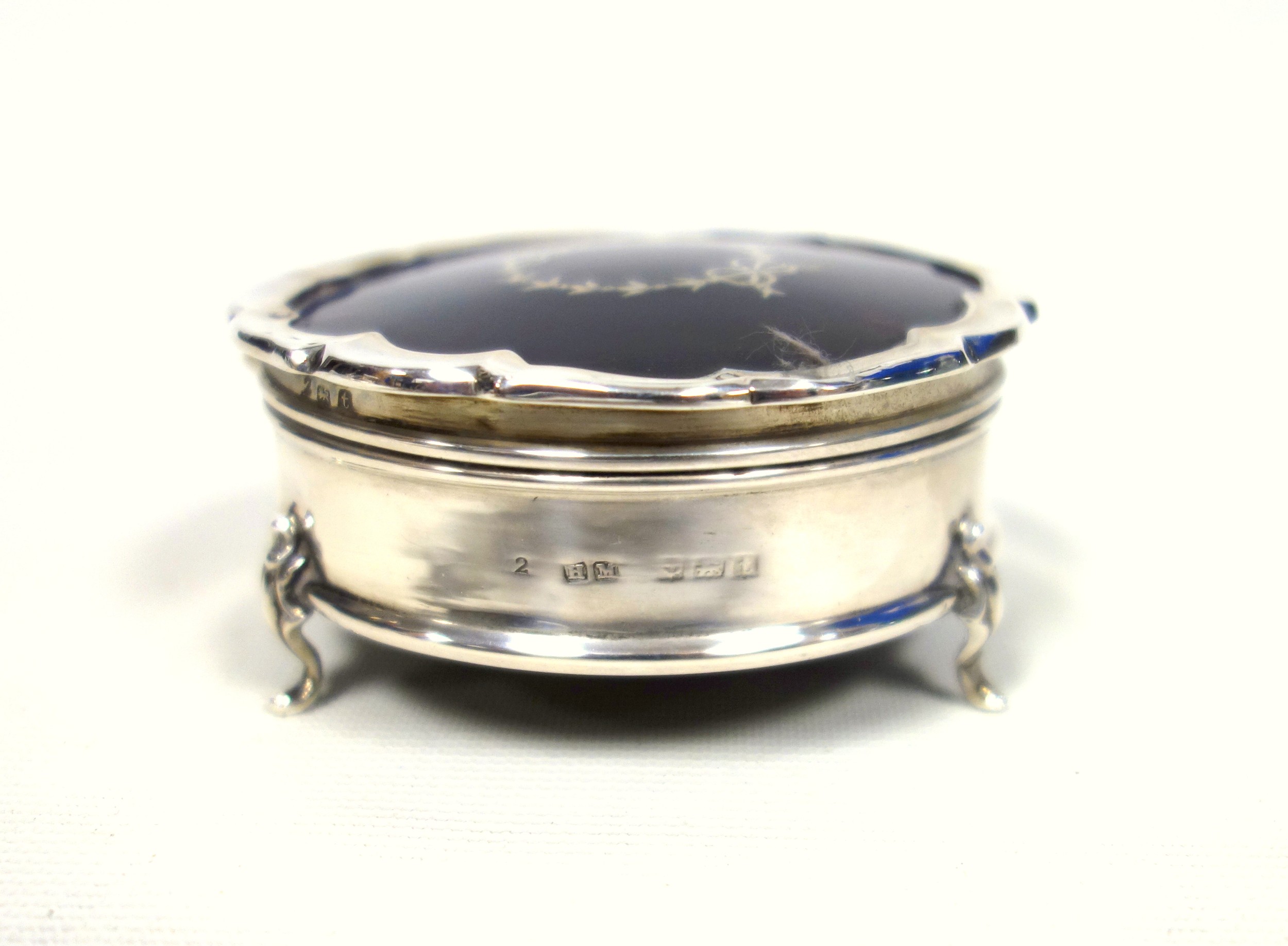 Late Victorian silver circular sweetmeat dish with embossed decoration and serrated rim, by F B Ltd. - Image 4 of 7