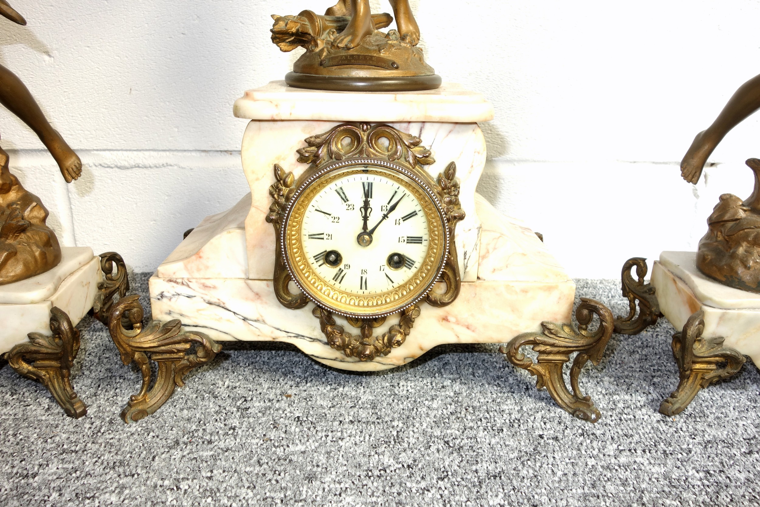 Early 20th Century French 3 piece garniture comprising a gilt spelter and marble mantel clock with - Image 2 of 9