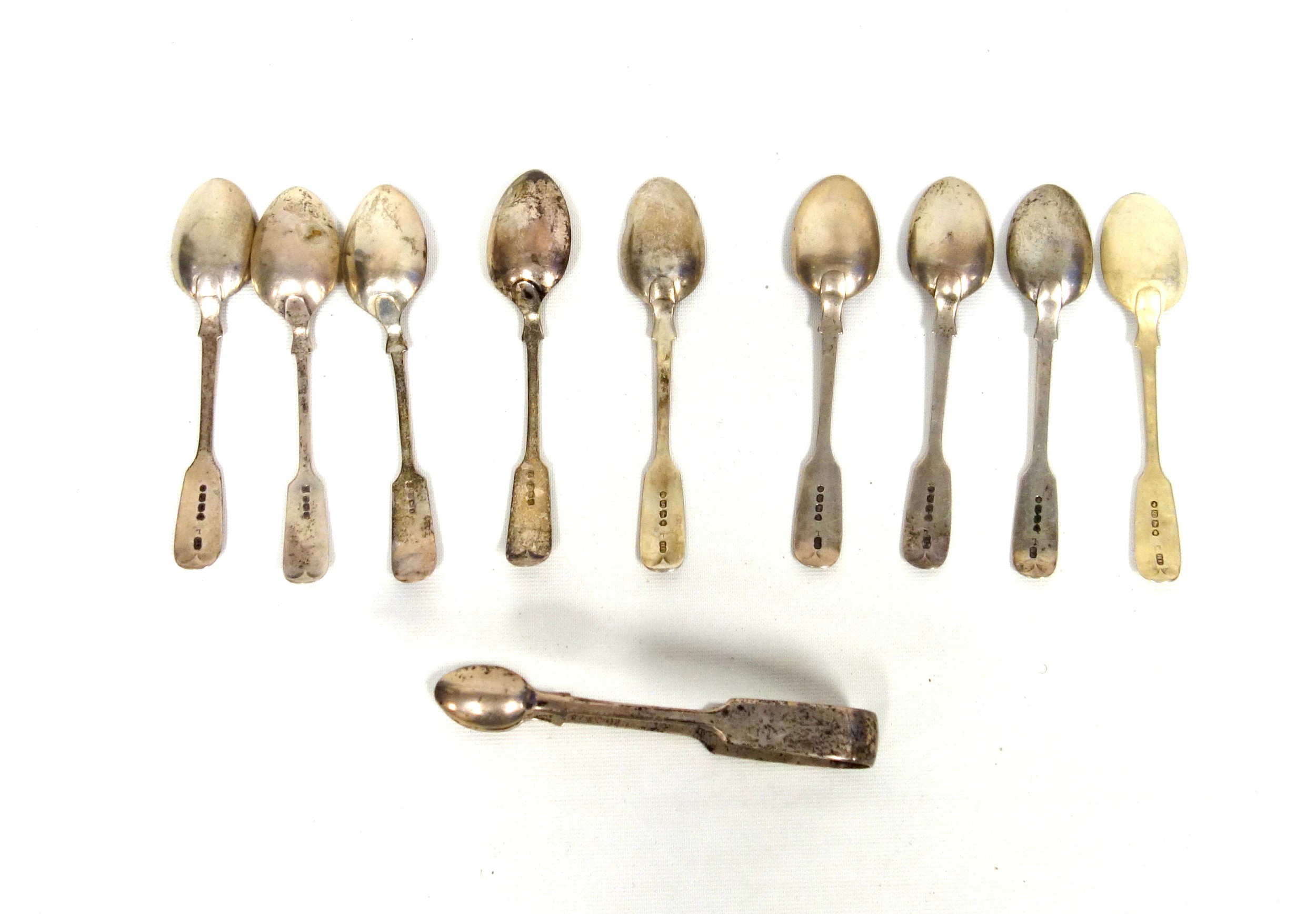 Set of 6 Victorian Fiddle Pattern teaspoons and a pair of sugar tongs, by Henry Holland, London, - Image 3 of 4