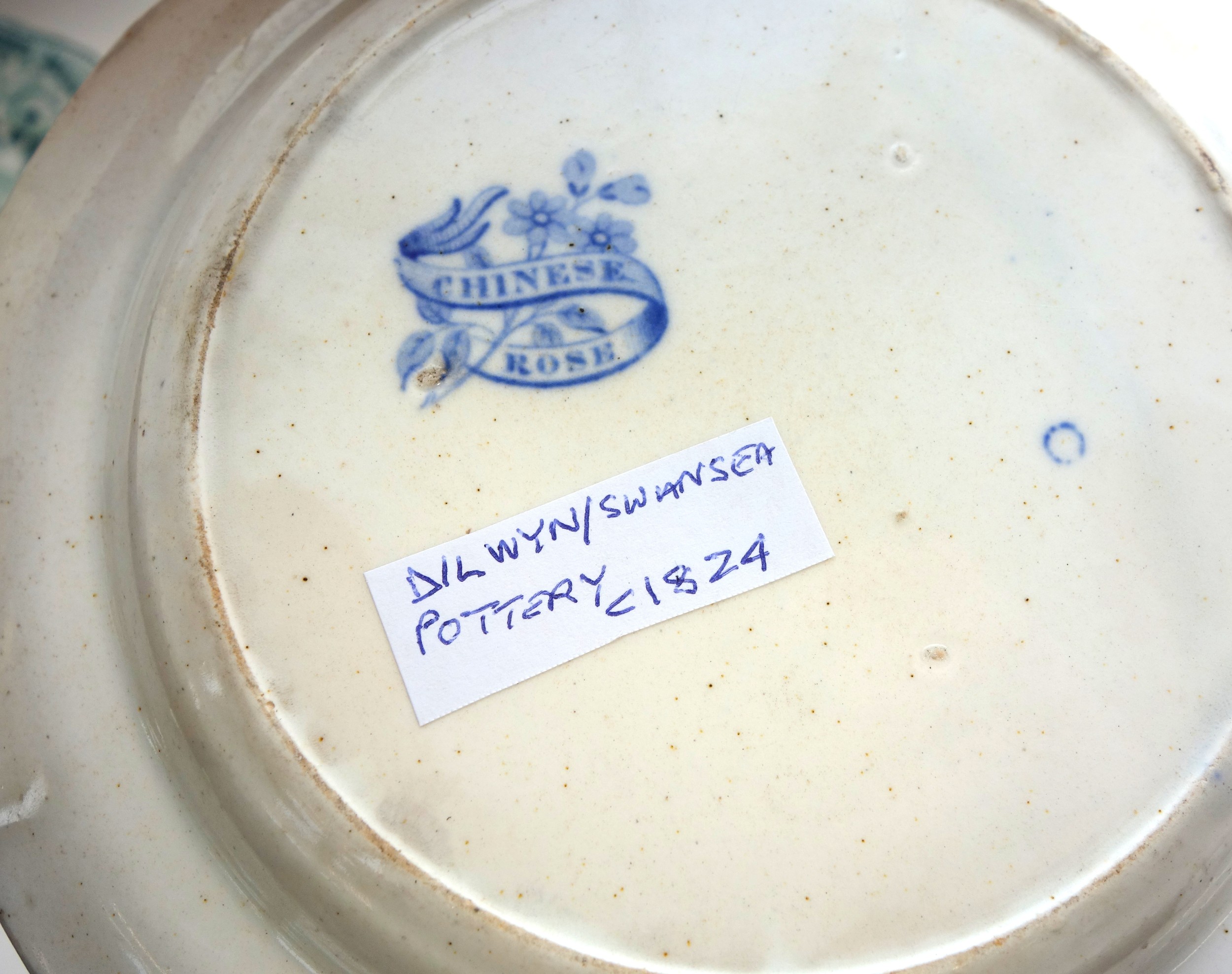 Quantity of mid-19th century and later blue and white transfer printed dinner service items, to - Image 12 of 17