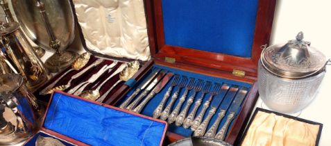 Set of 12 silver plated dessert forks and 12 knives, in a fitted mahogany case with vacant shield
