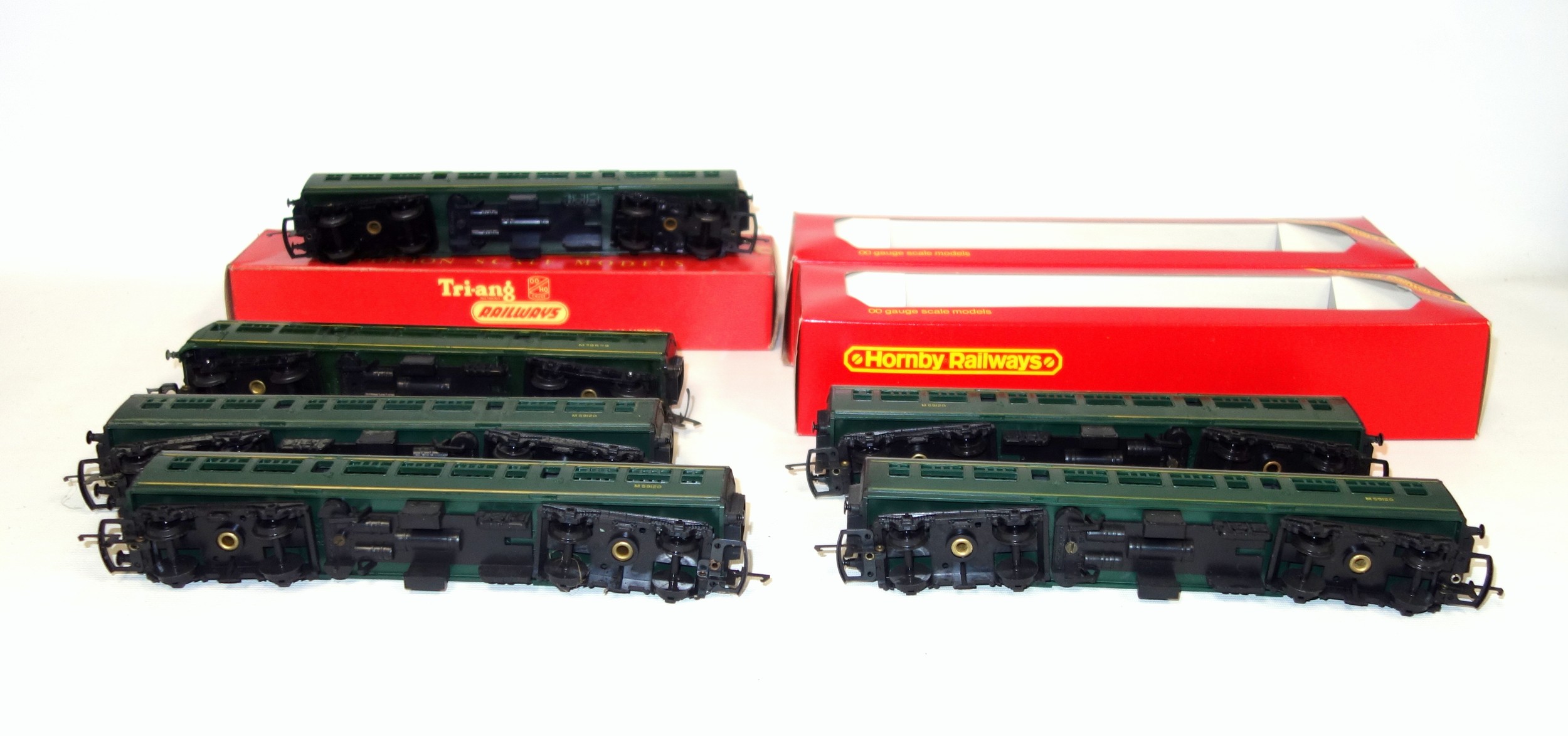 3 Tri-ang Hornby Diesel Centre Cars, R.334, all boxed; 4 further R.334, unboxed, and a R.157/158, - Image 2 of 2