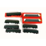 3 Tri-ang Hornby Diesel Centre Cars, R.334, all boxed; 4 further R.334, unboxed, and a R.157/158,