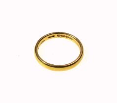 22ct gold wedding band, 4 grams