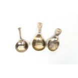 George III silver Fiddle Pattern caddy spoon, by J S, London, 1813, caddy spoon with shell bowl,