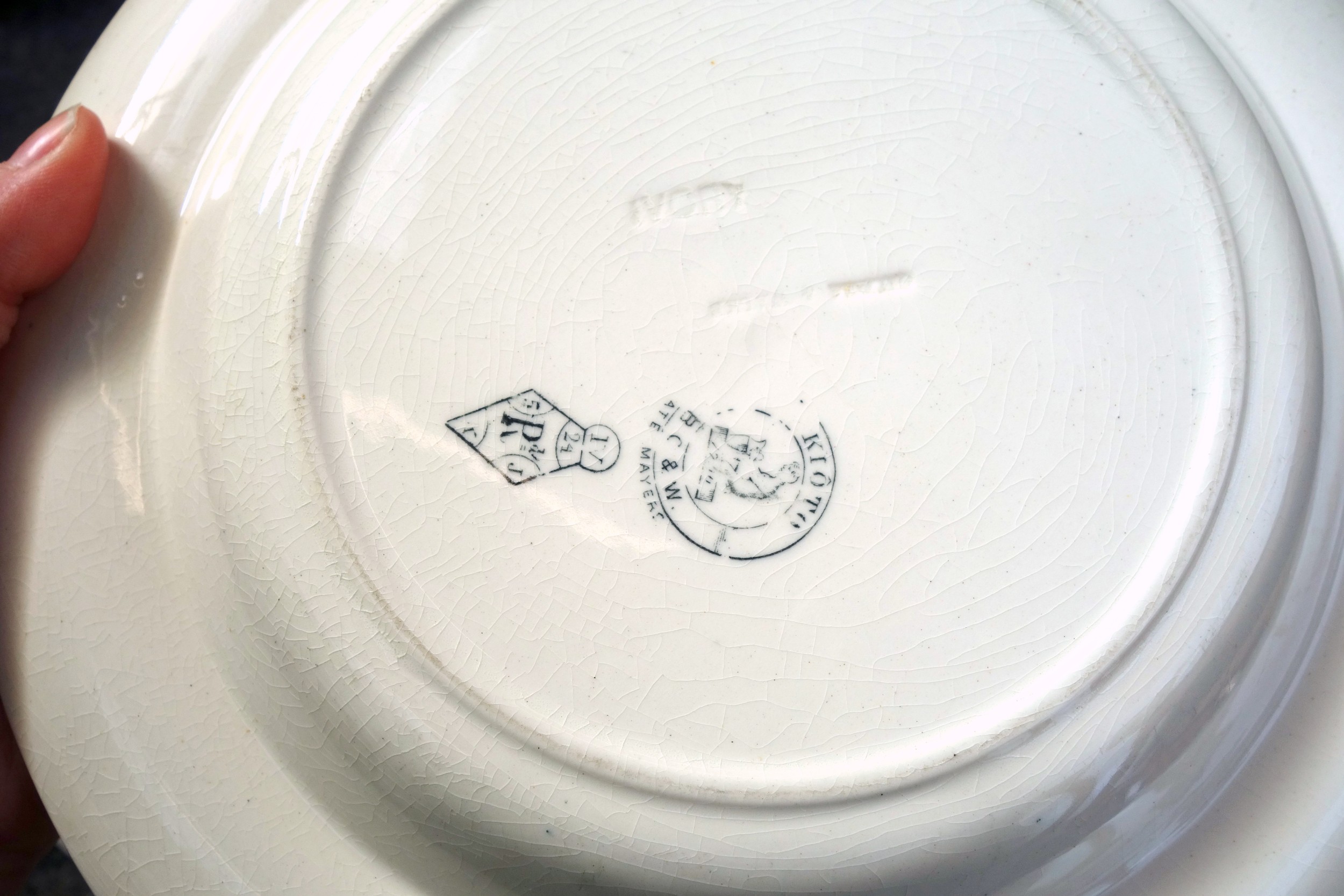 Quantity of mid-19th century and later blue and white transfer printed dinner service items, to - Image 8 of 17