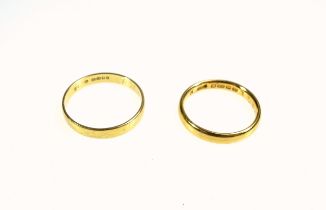 George V 22ct gold wedding ring by J M, Birmingham, 1928, 3.1grs, and an 18ct ring, London, 1971,