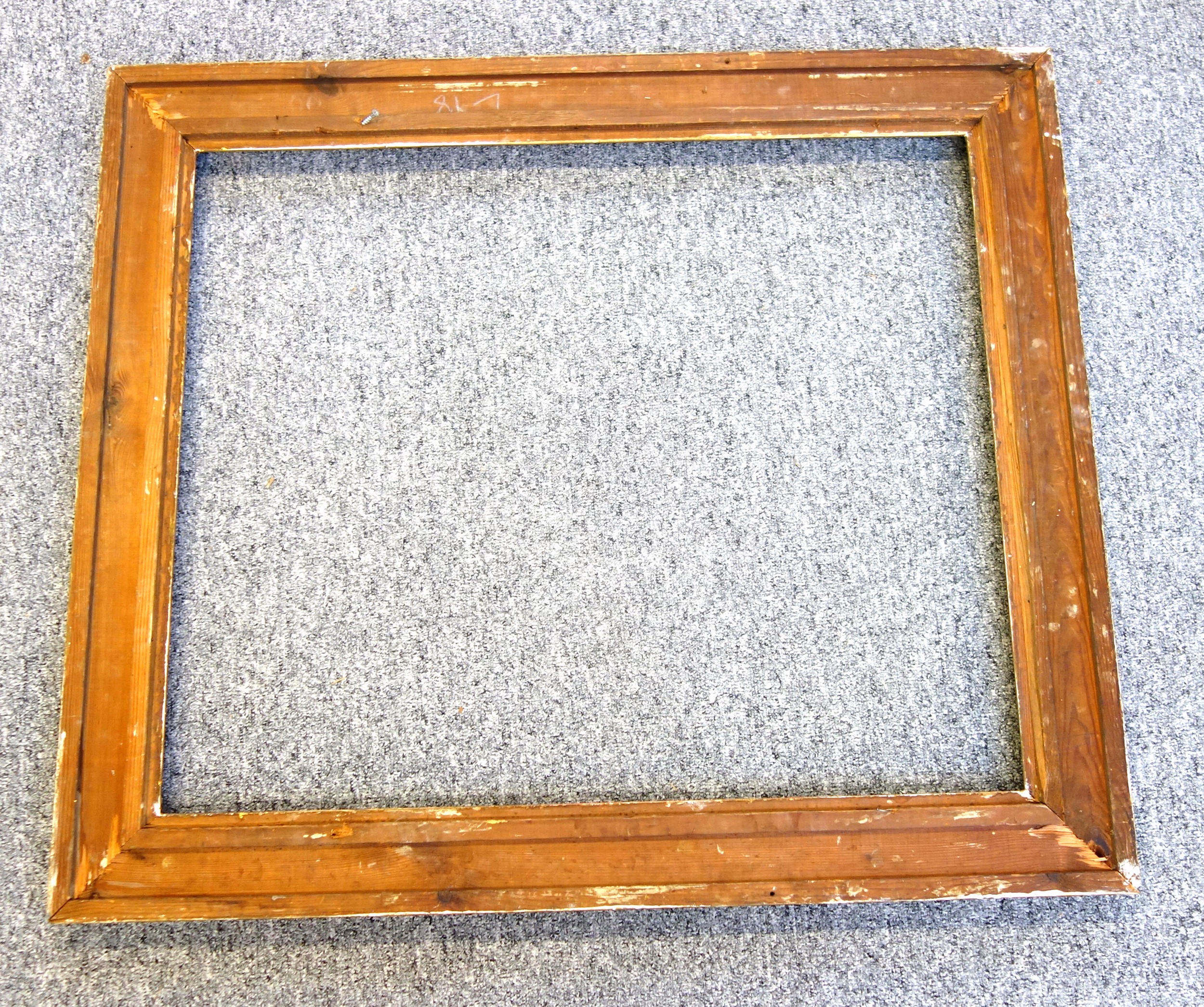 Victorian gilt moulded rectangular picture frame with floral decoration, rebate 77.3 x 64.4cm, 92. - Image 3 of 3