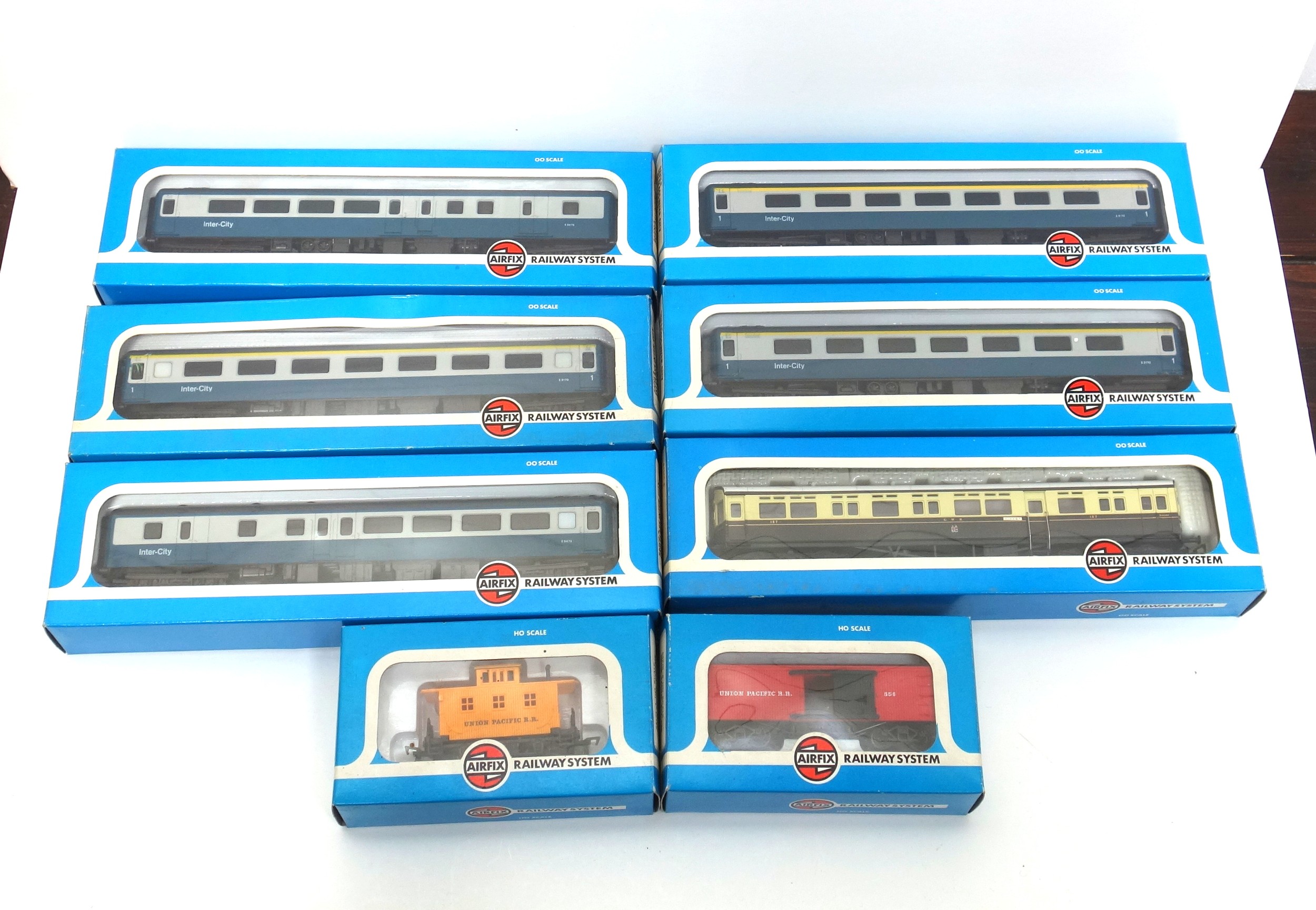 5 Airfix OO Gauge British Rail 1st Class Inter-City MKII coaches, Blue Livery; G.W.R. Auto-Coach,