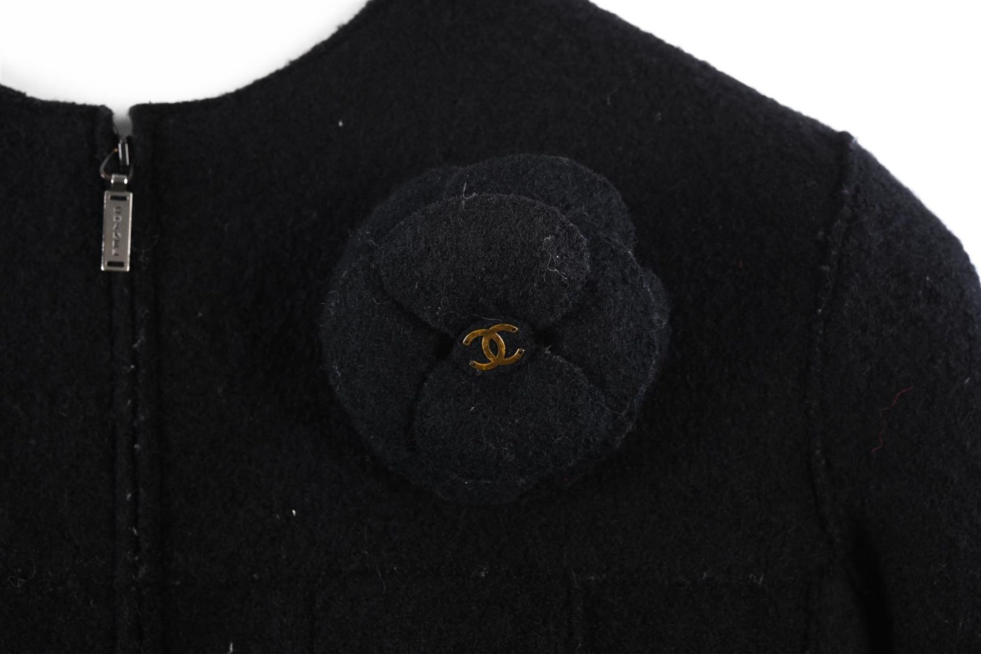 Chanel, Identification, black wool deux-piece, jacket and skirt. Size 40 Fr. - Image 3 of 4