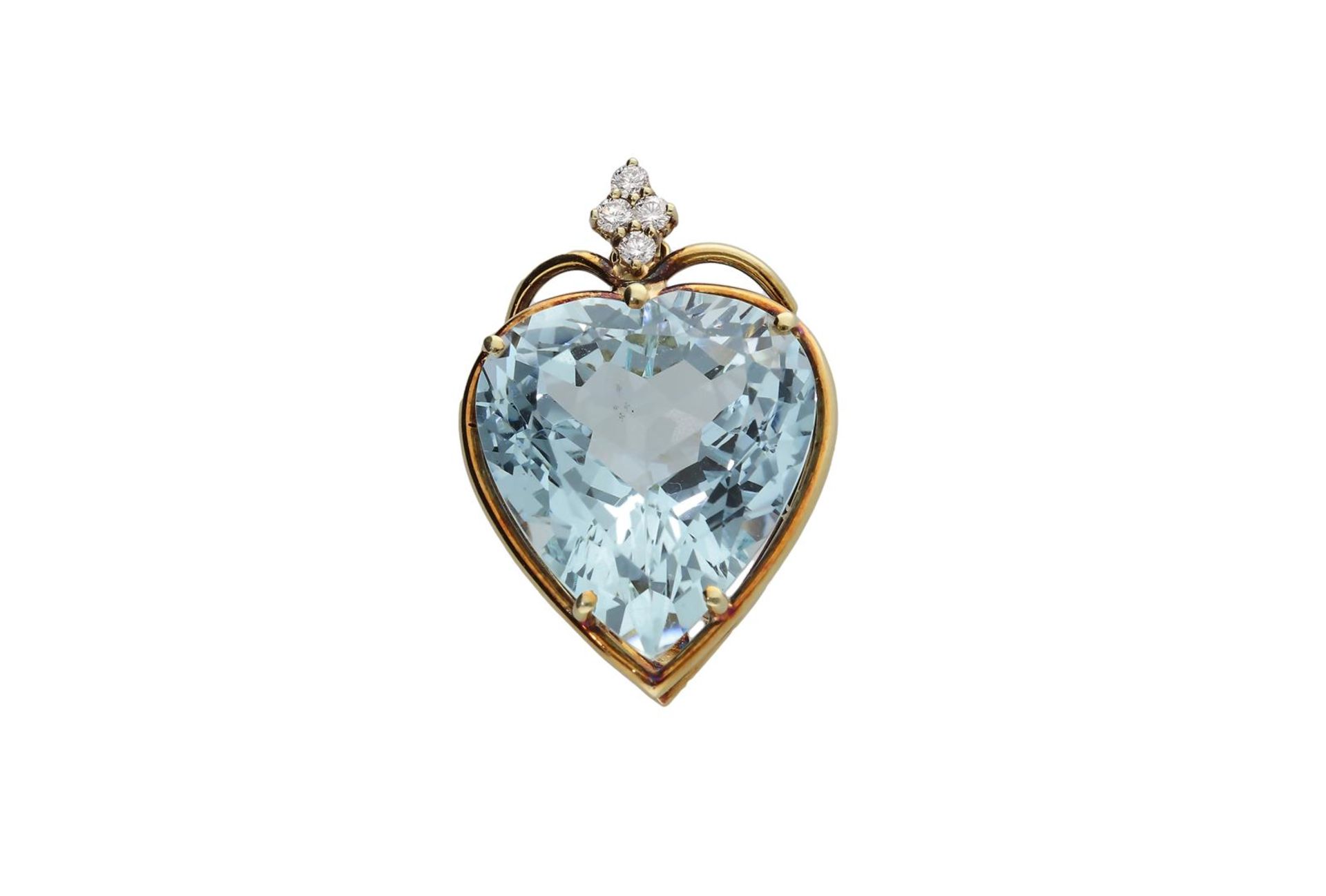A 14-kt white gold pendant, set with a heart cut aquamarine, approx. 21 ct. and four brilliant cut d