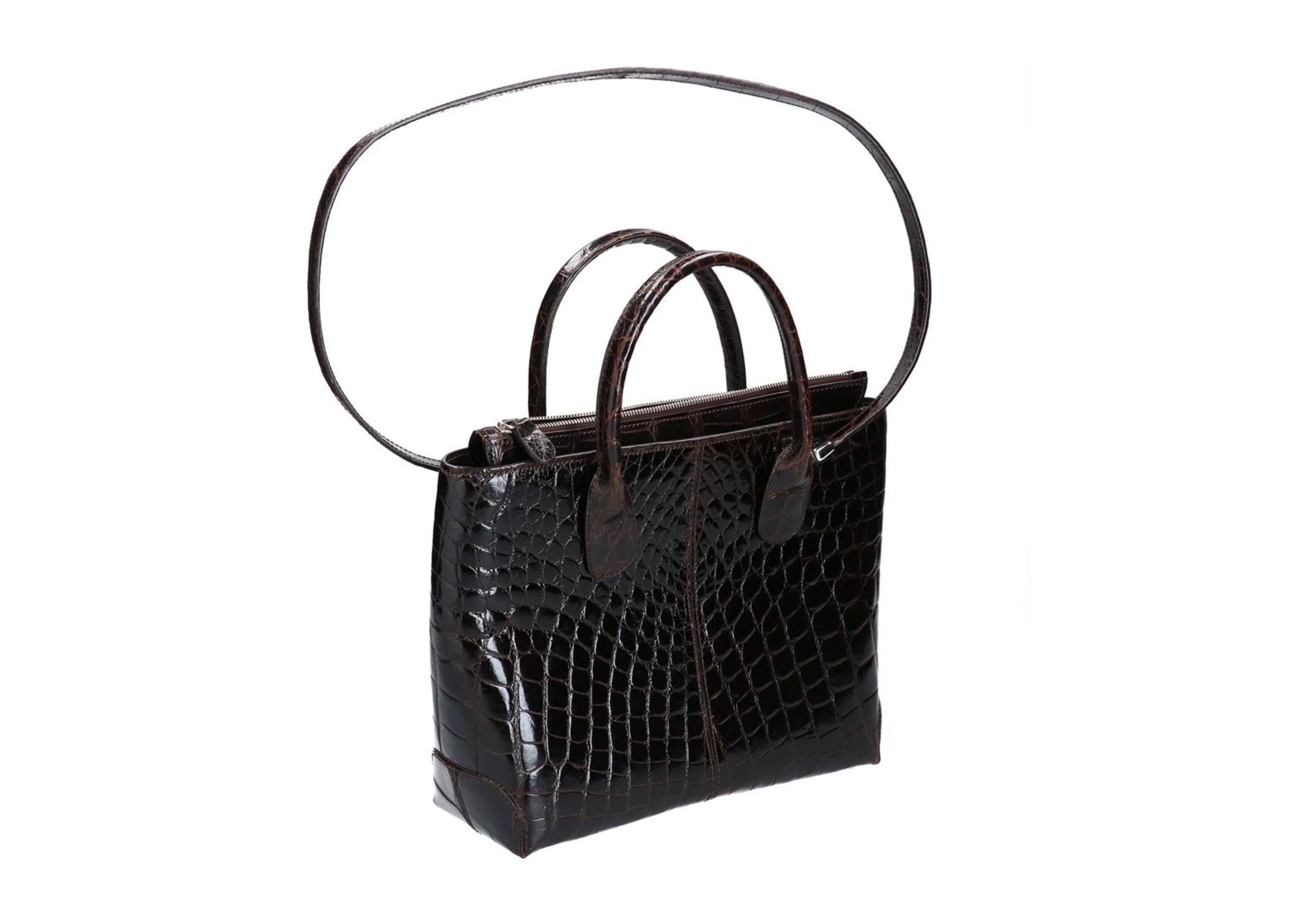 Tods, brown crocodile pattern leather handbag with shoulder strap. H x W x D: 25 x 33 x 10 cm. - Image 4 of 5