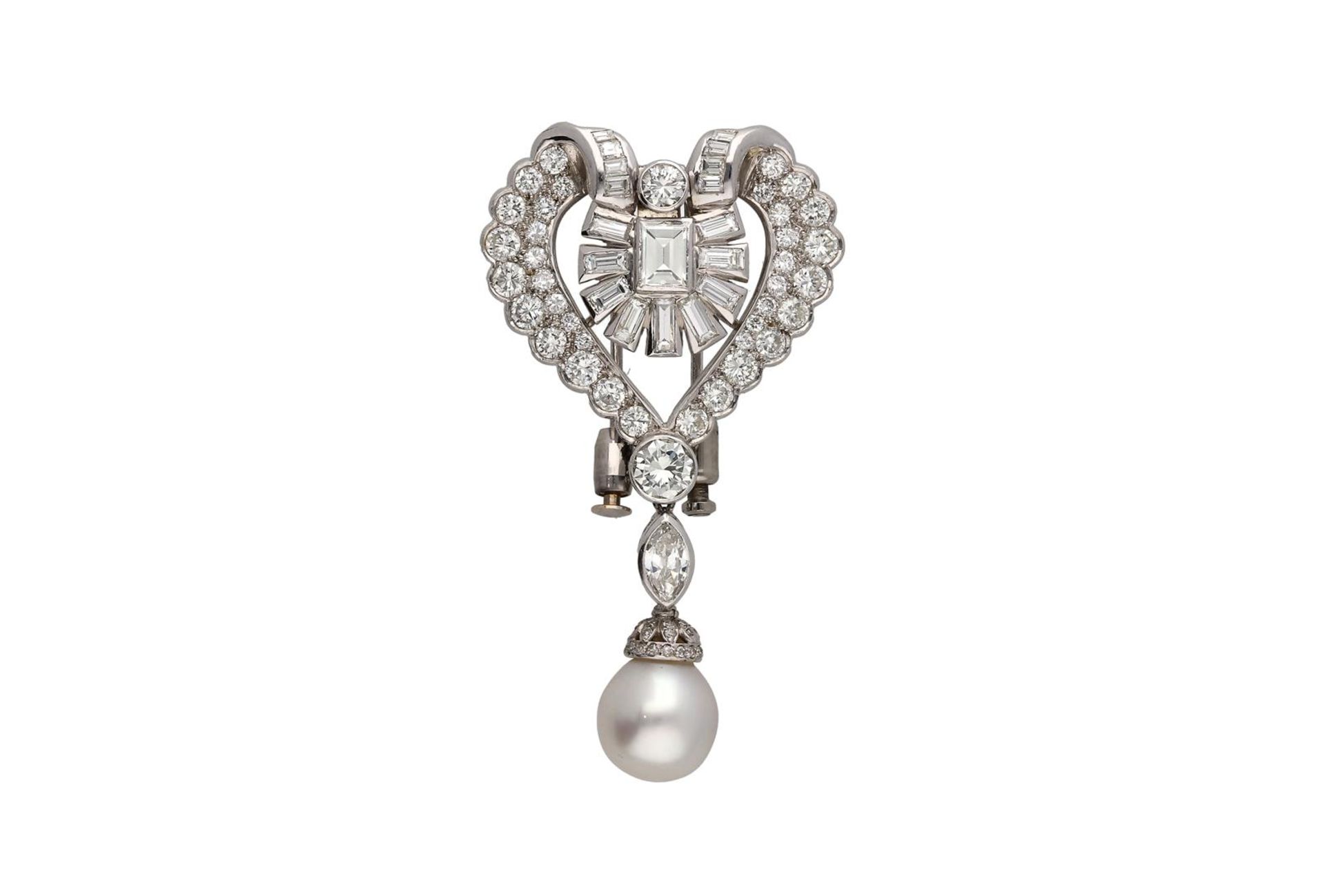 A platinum heart shaped brooch or pearl necklace clip, set with diamonds and a cultured pearl pendan - Image 2 of 2