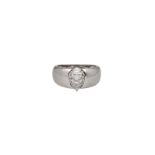 An 18-kt white gold ring, set with brilliant cut diamonds, in total ca. 0.5 ct., colour H-I, clarity