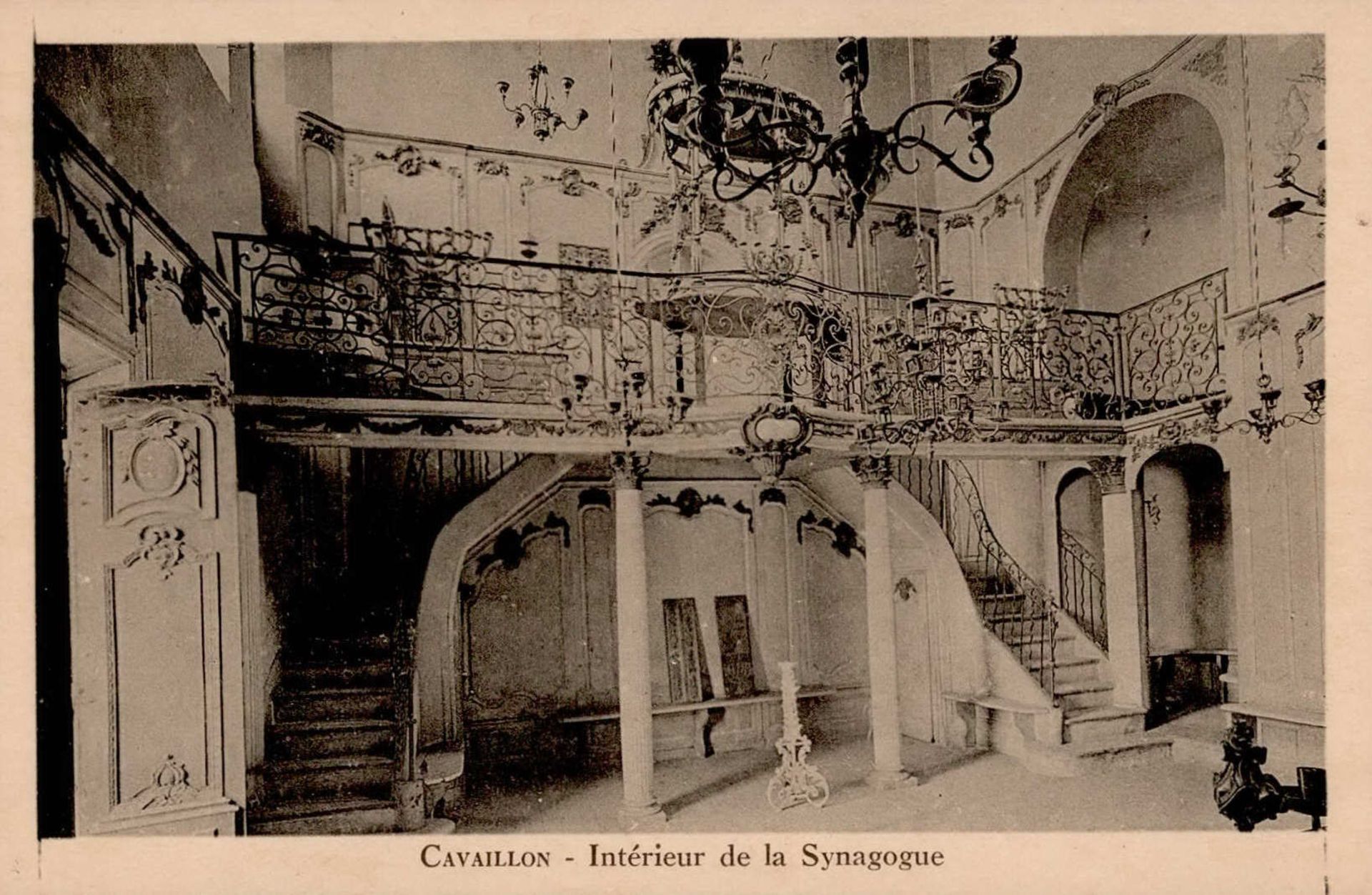 Synagoge Cavaillon Innenansicht I-II