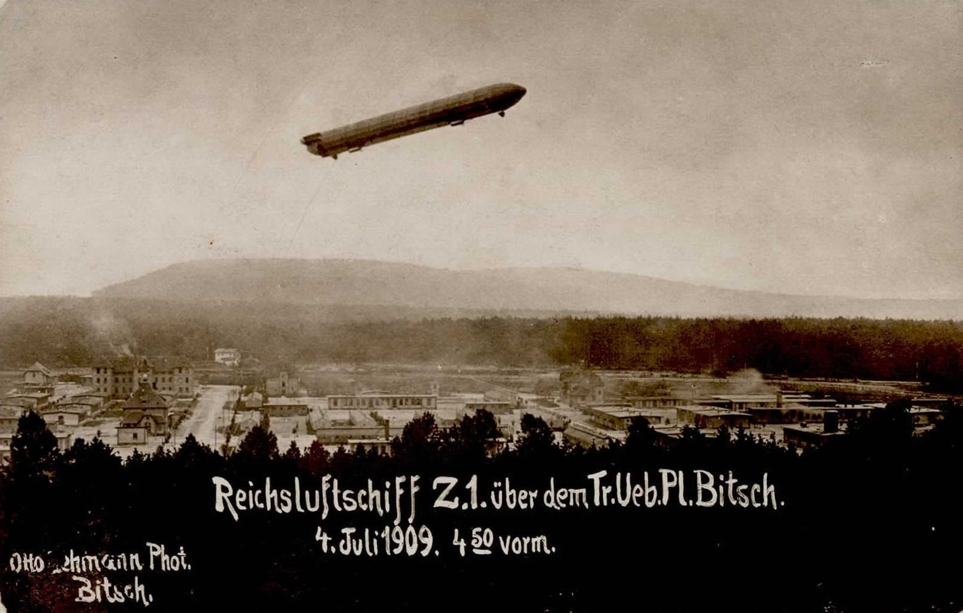 Zeppelin Bitsch Reichsluftschiff Z1 über Truppenübungsplatz 1909 I-II