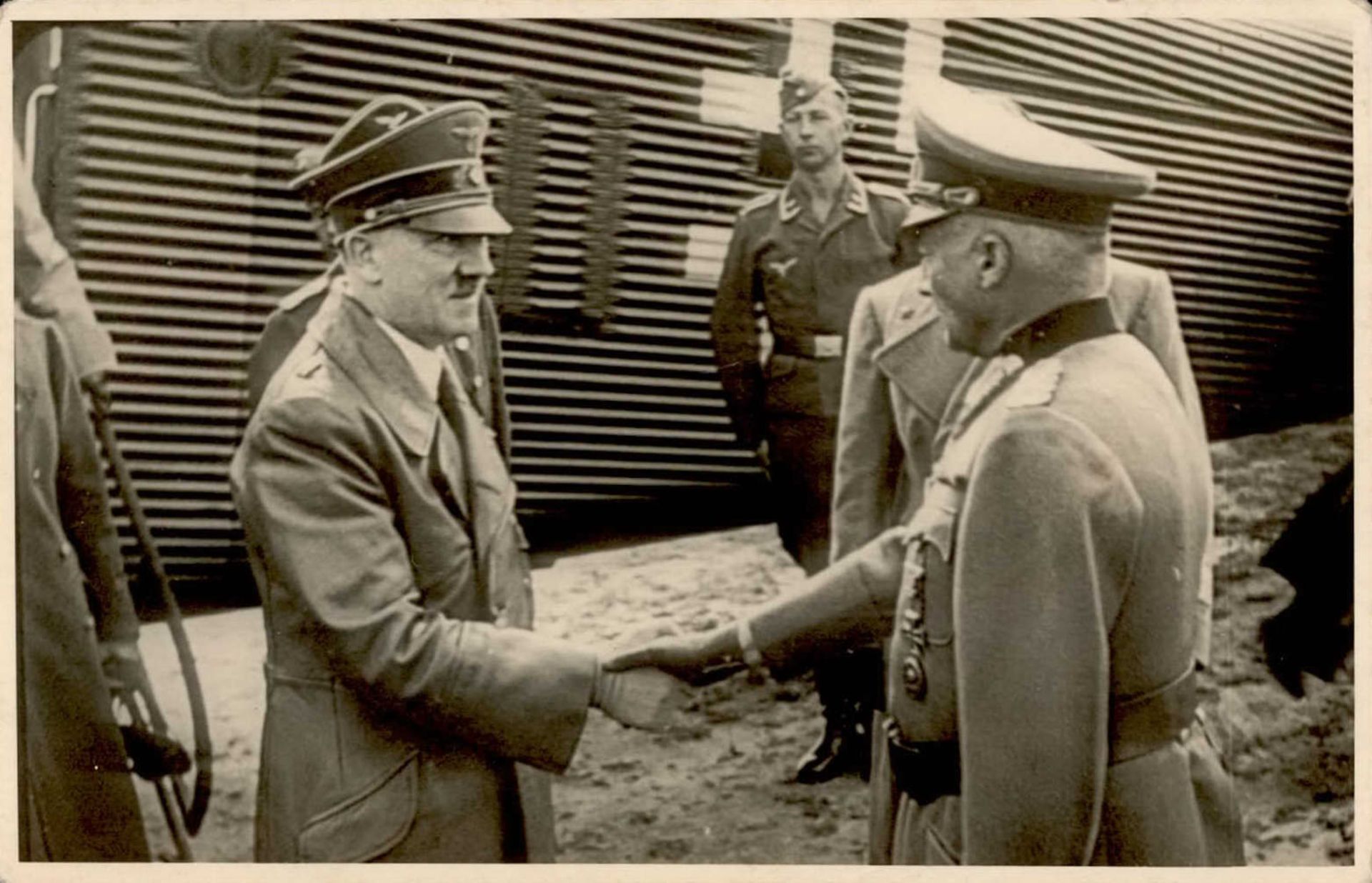 Hitler mit General I-II