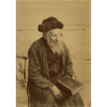 Judaika Bild eines Rabbi in Jerusalem auf Pappe (28 x 19,5 cm) II (Ecke beschädigt, Kratzer)