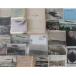 Zeppelin Lot mit 24 Ansichtskarten, Buch und Belegen