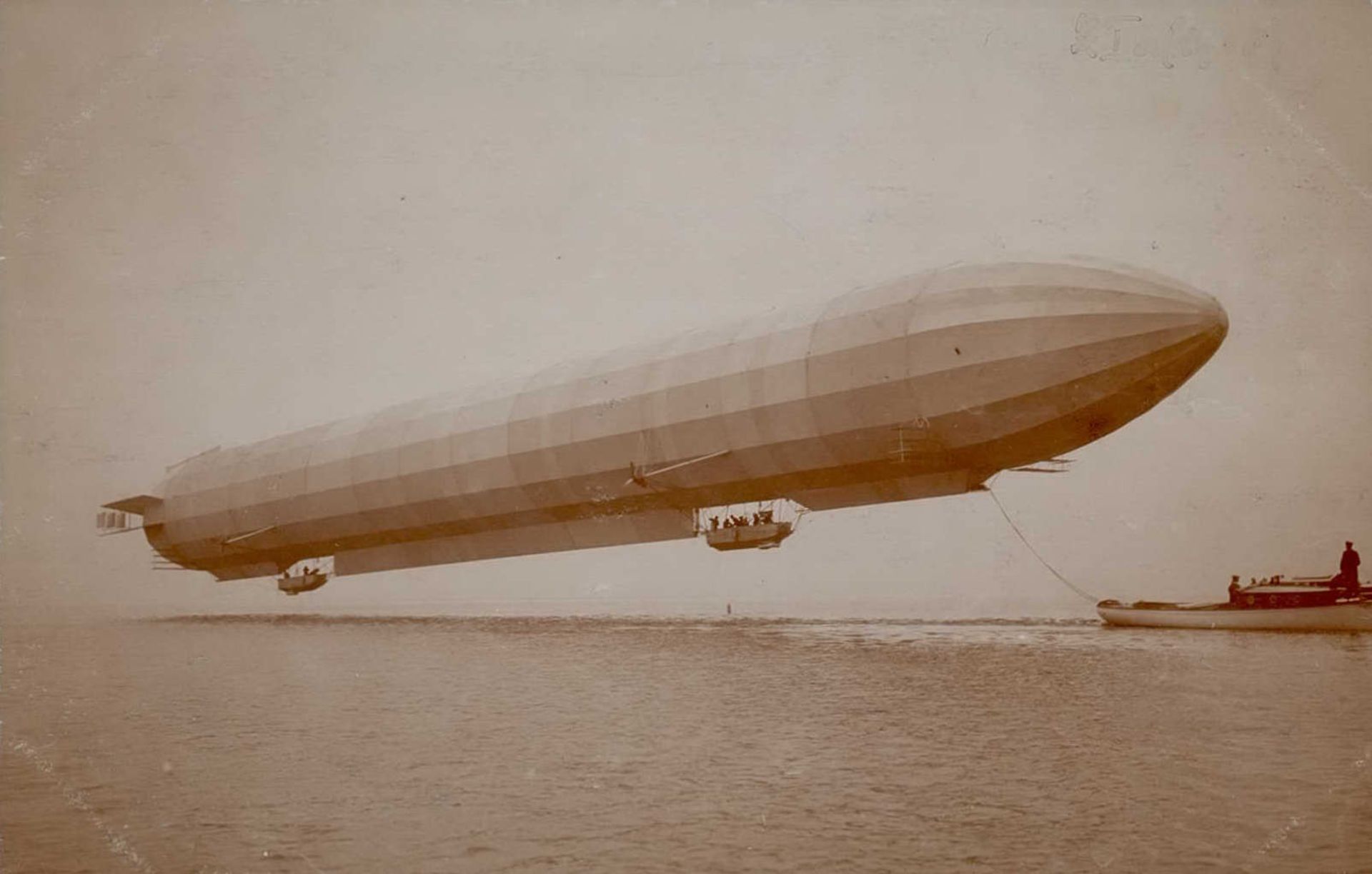 Zeppelin Abstieg bei der Herzogin Wera-Fahrt 2. Nov. 1908 Rückseite gestpl. Hacker (