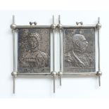 Kaiserin Elisabeth / Sissi und Kaiser Franz Josef I. Lot mit 2 Metallplaketten jeweils ca. 3,5x5cm
