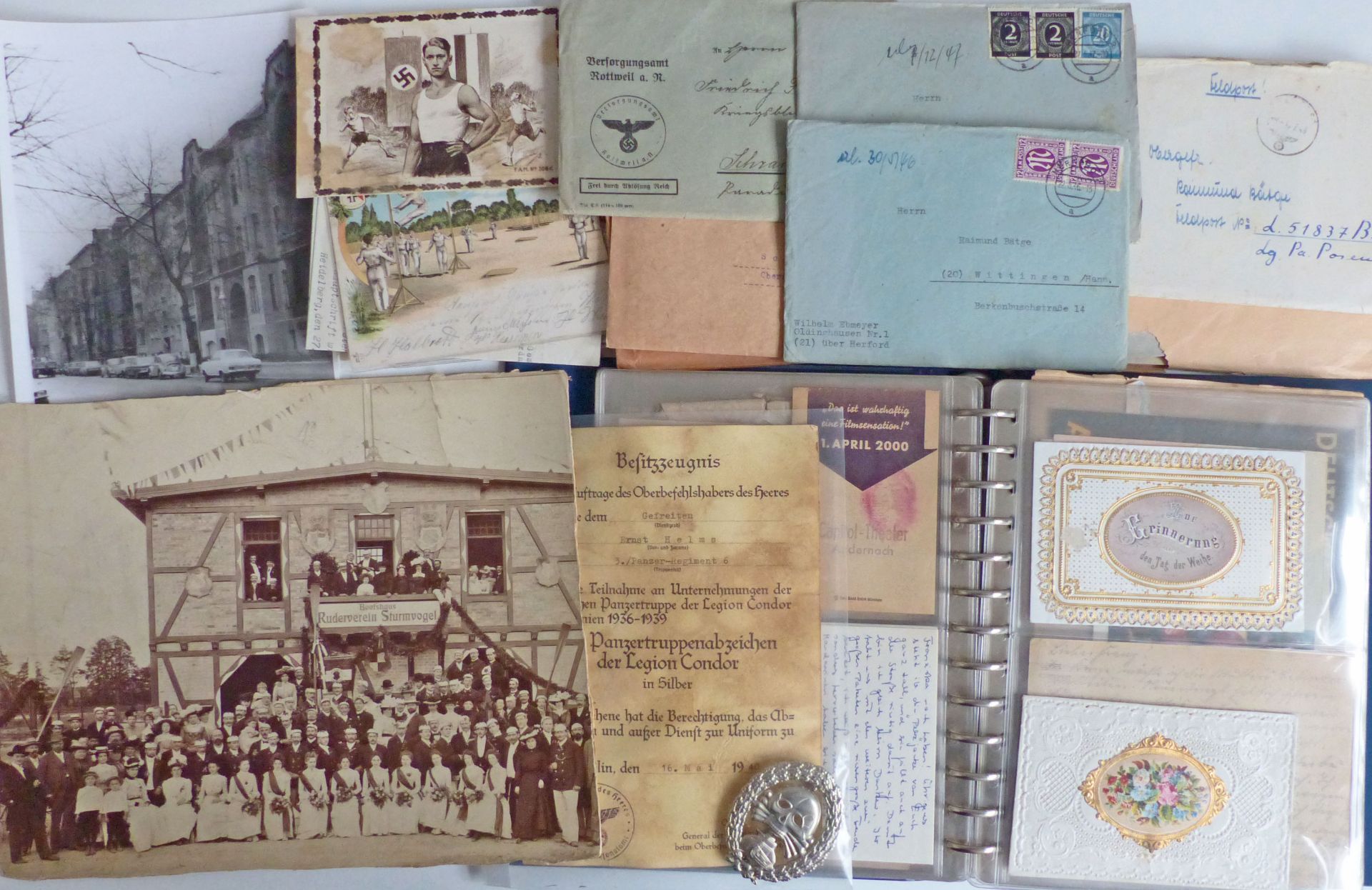 WUKI Kiste mit Ansichtskarten, Briefen, Büchern, Fotos, Dokumenten usw. Viel Militär u.a. WK II,