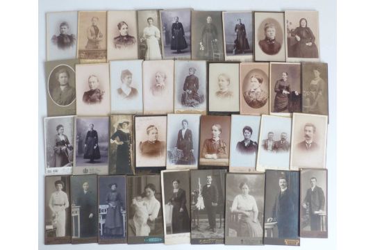 Kabinettfoto Lot mit ca. 40 Kabinettfotos und ca. 100 CDV in unterschiedlicher Erhaltung - Bild 3 aus 4